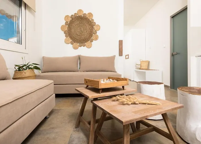 Konstantinou Deluxe * Skála Marión