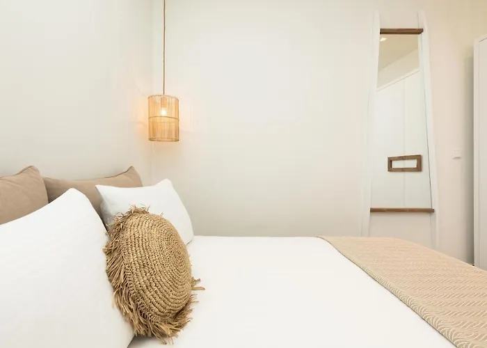 Daire Konstantinou Deluxe Skála Marión